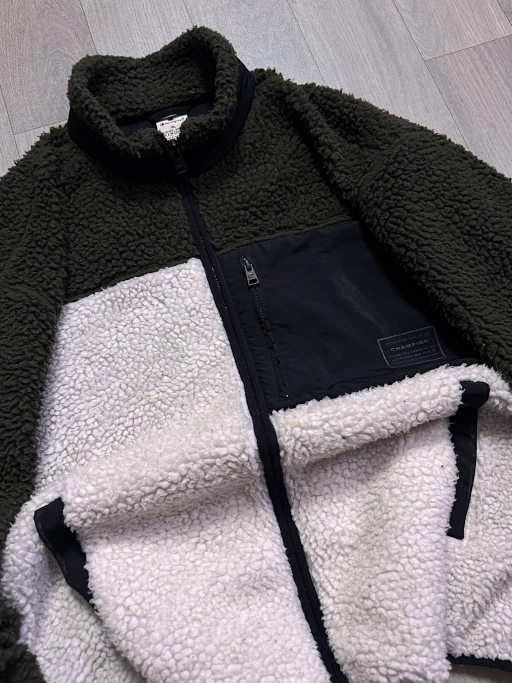 CHAMPION POLAR VTG JACKET (L/XL)