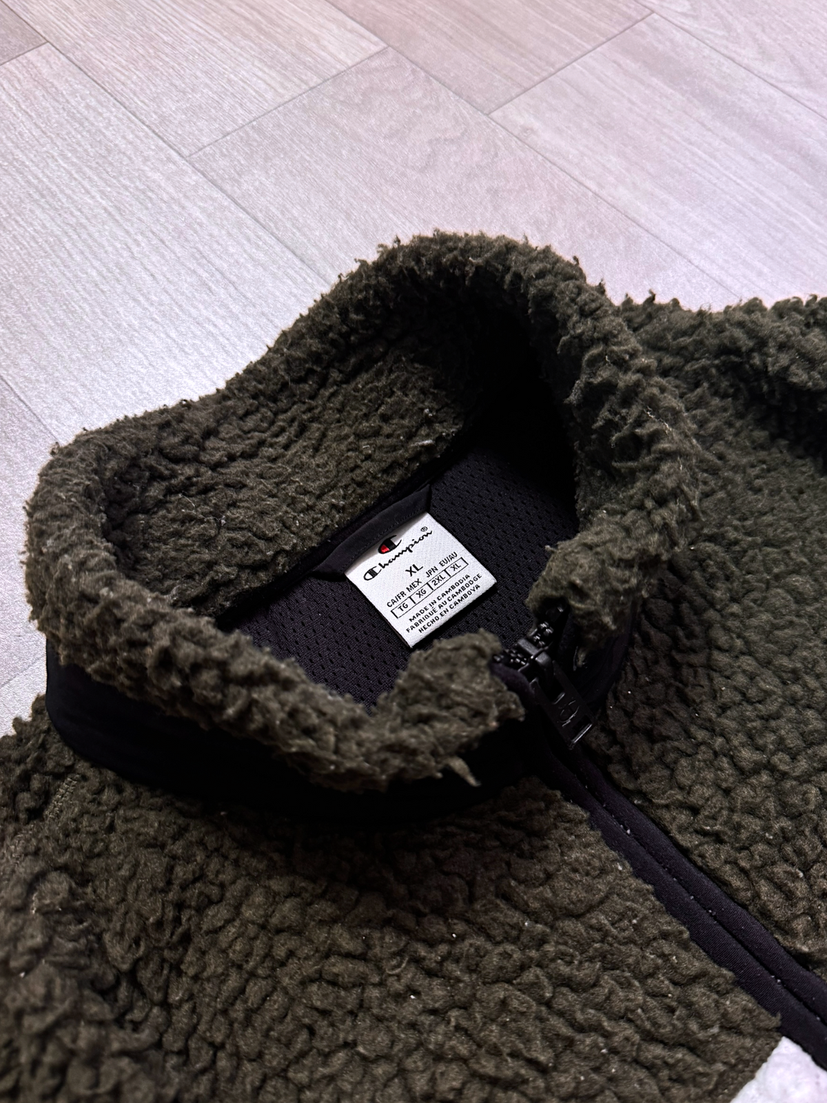CHAMPION POLAR VTG JACKET (L/XL)