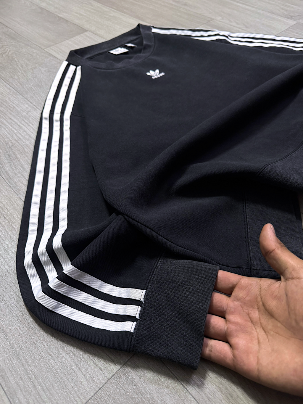 ADIDAS CLASSIC LINES CREWNECK (S)