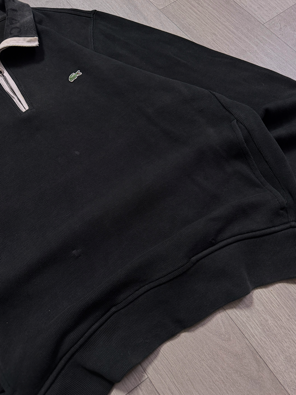 LACOSTE LUXURY QUARTER ZIP (M/L)