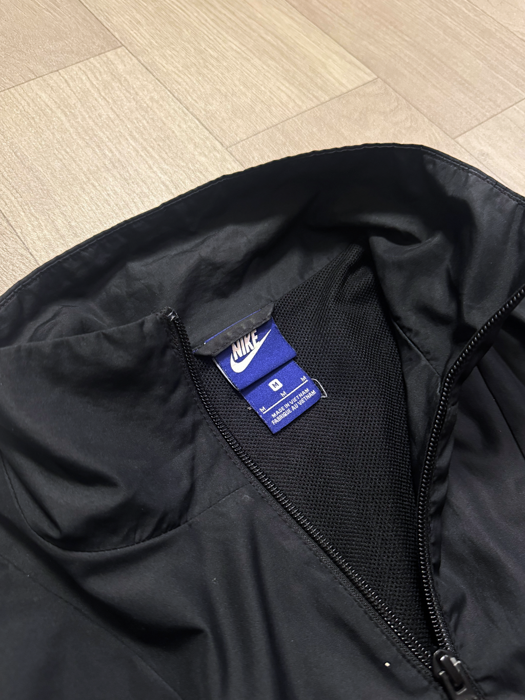 NIKE DARK TRACK JACKET (M/L)