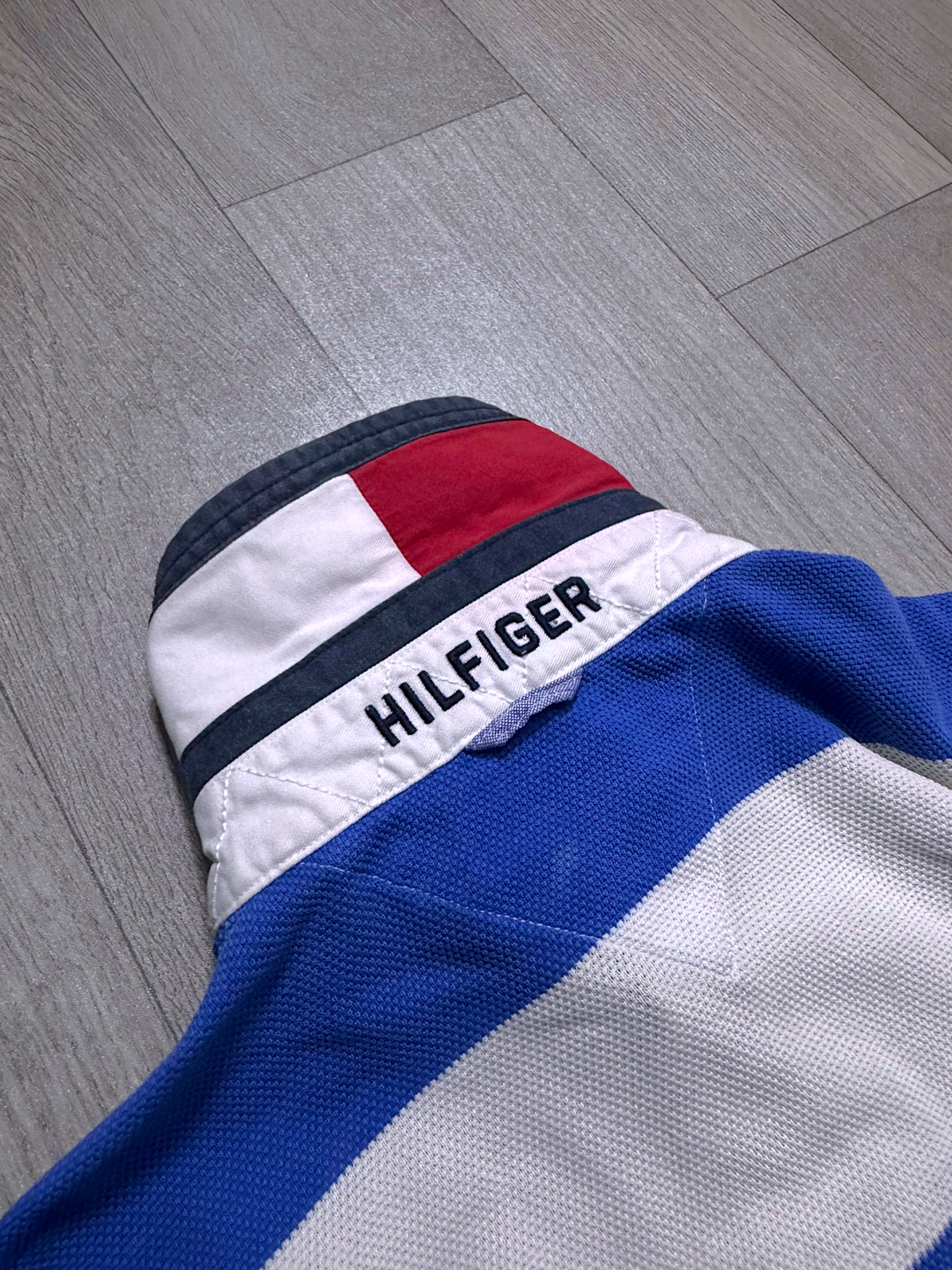 TOMMY HILFIGER VINTAGE POLO (S)