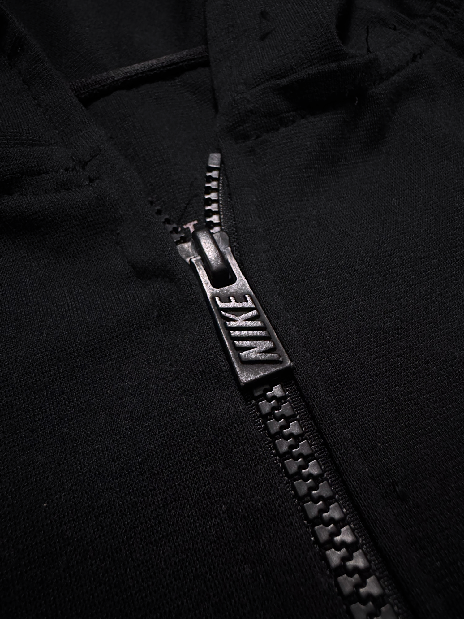 NIKE BLACK FULL ZIP REFLECTIVA (M)