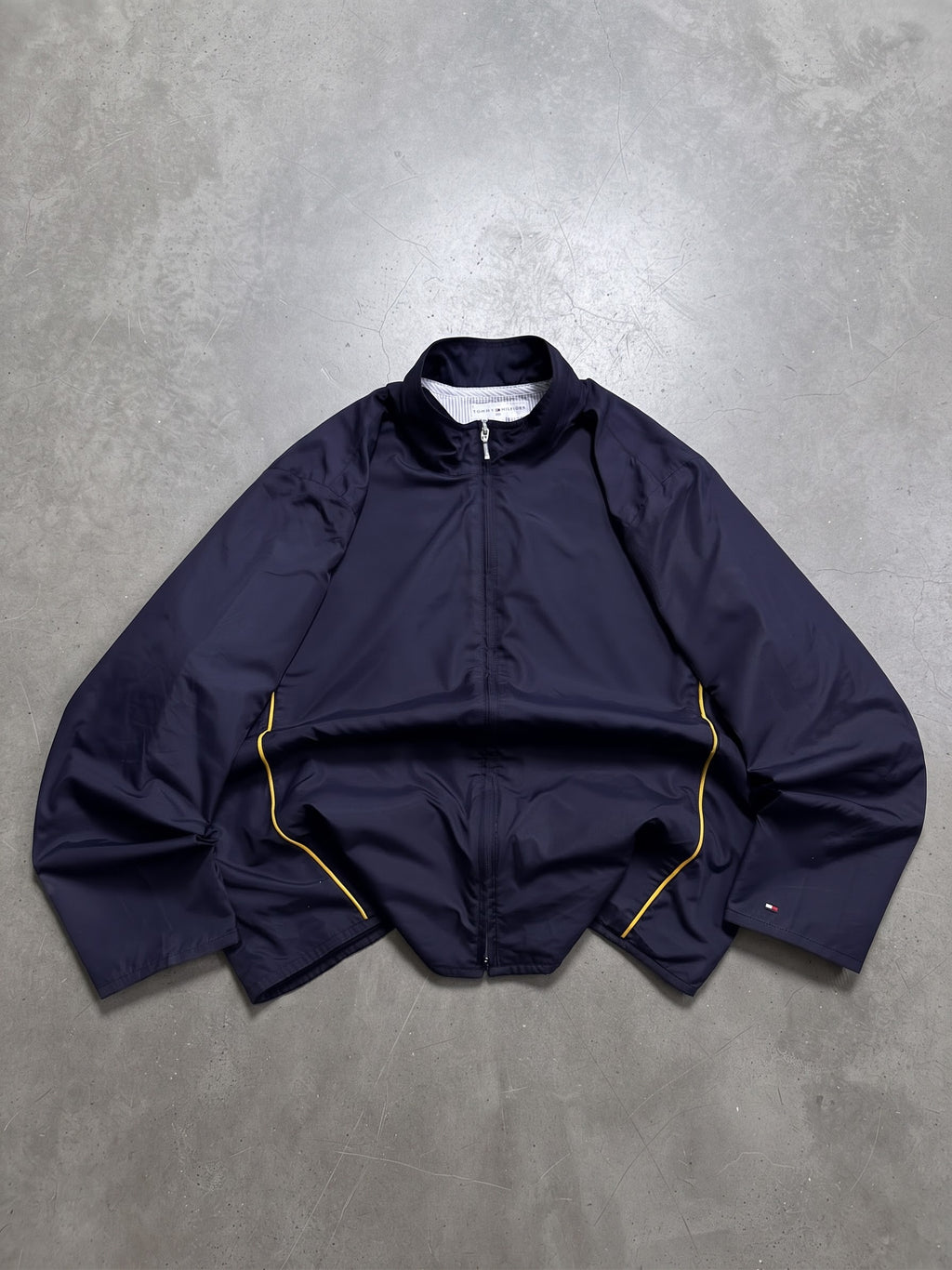 TOMMY HILFIGER LUXURY TRACK JACKET (M/L)