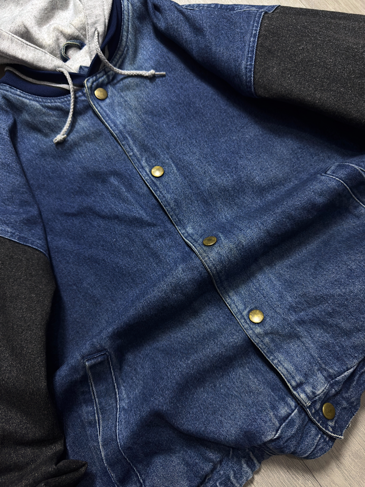 DENIM HOODED VINTAGE JACKET (M/L)