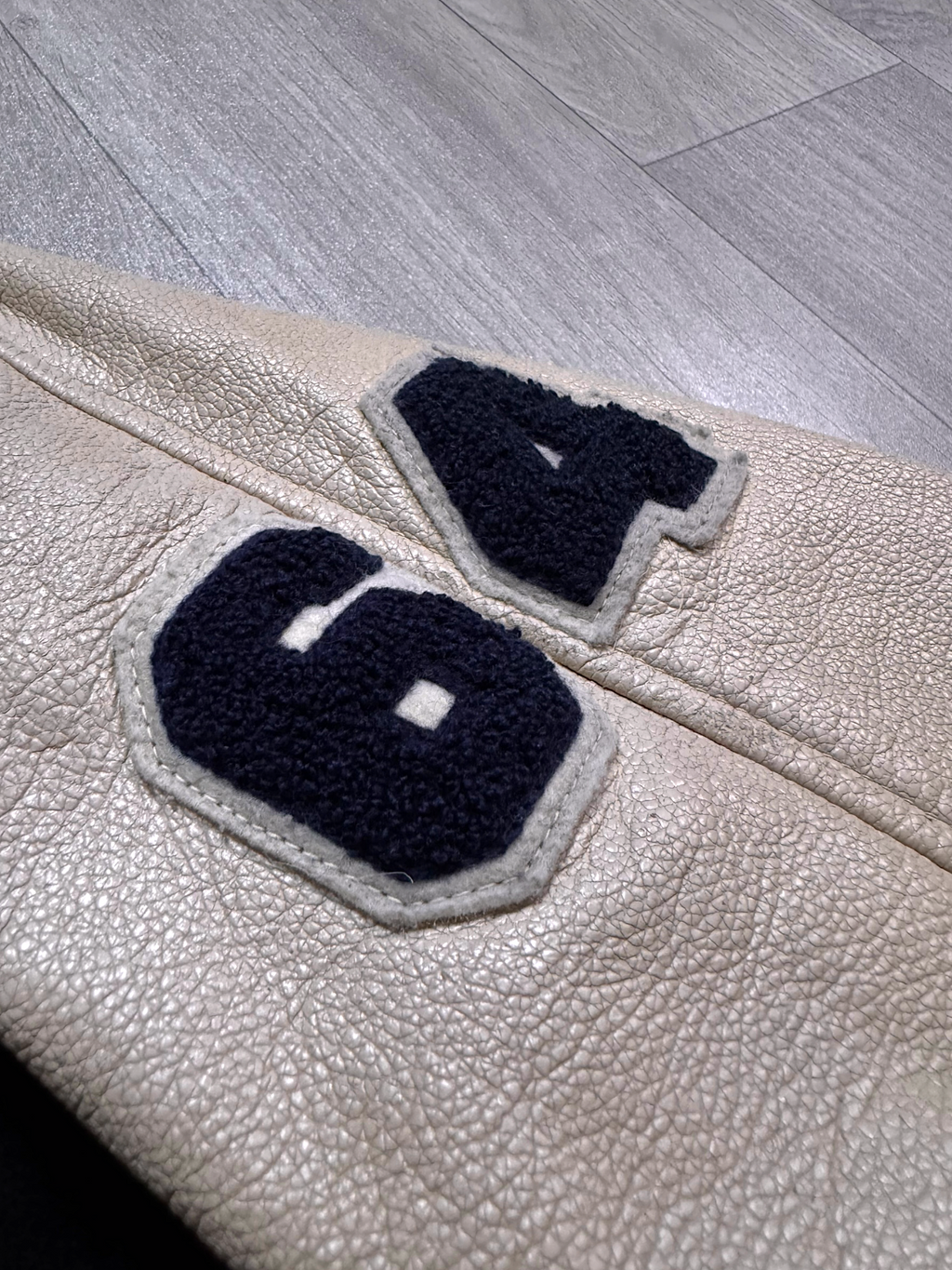 VARSITY VINTAGE LEATHER JACKET (S/M)