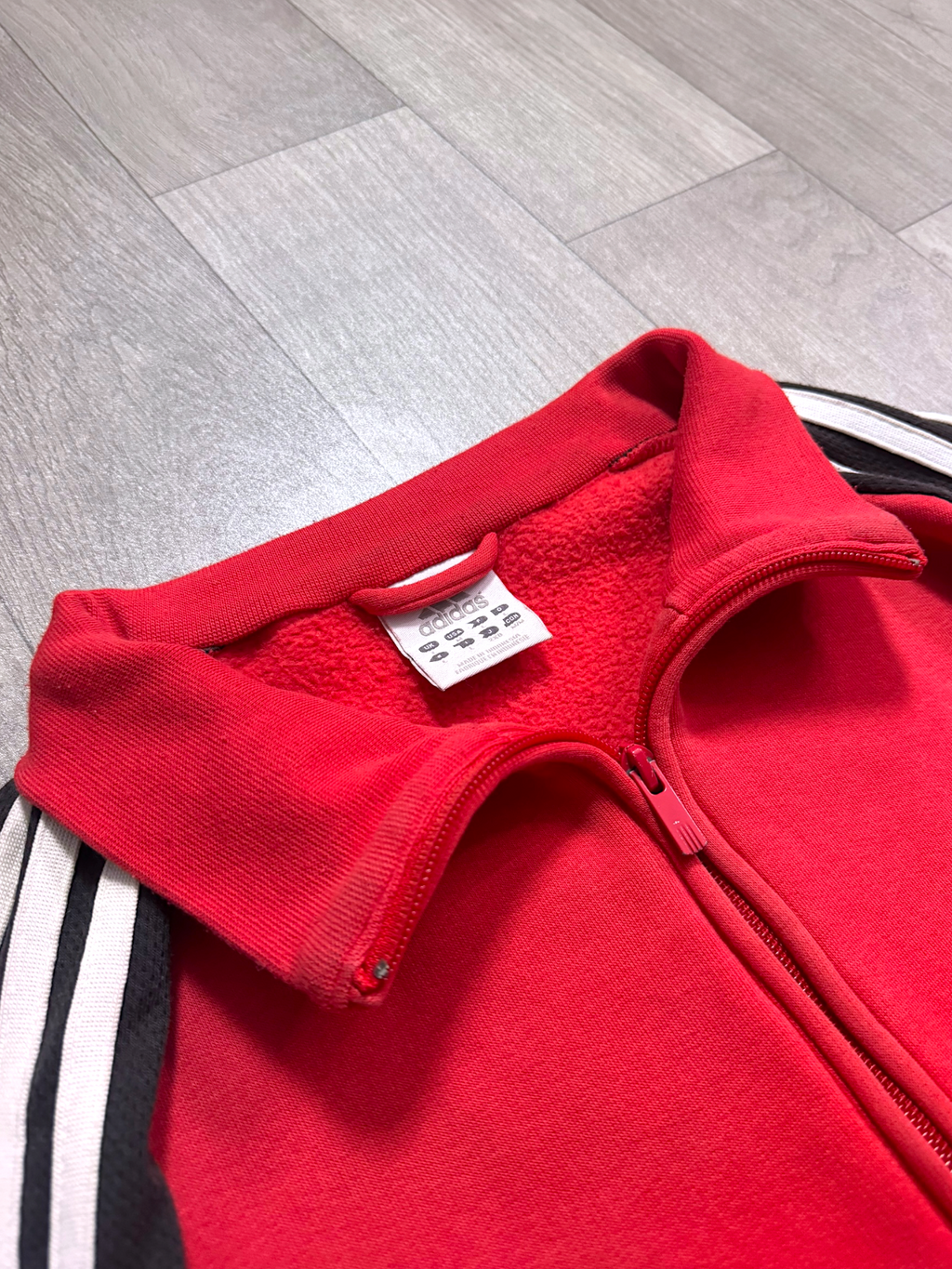 ADIDAS CLASSIC RED TRACK JACKET(L)