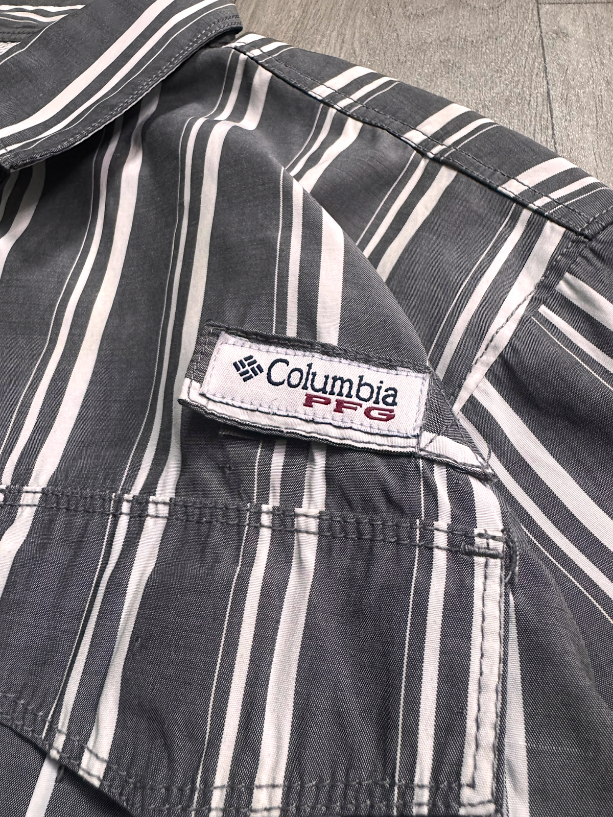COLUMBIA VTG FISHING SHIRT (M)