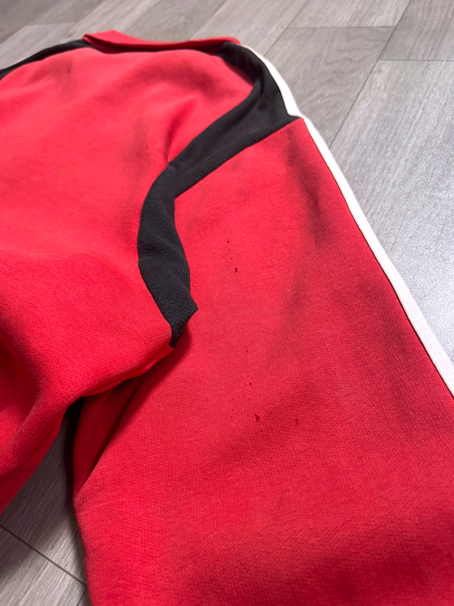 ADIDAS CLASSIC RED TRACK JACKET(L)