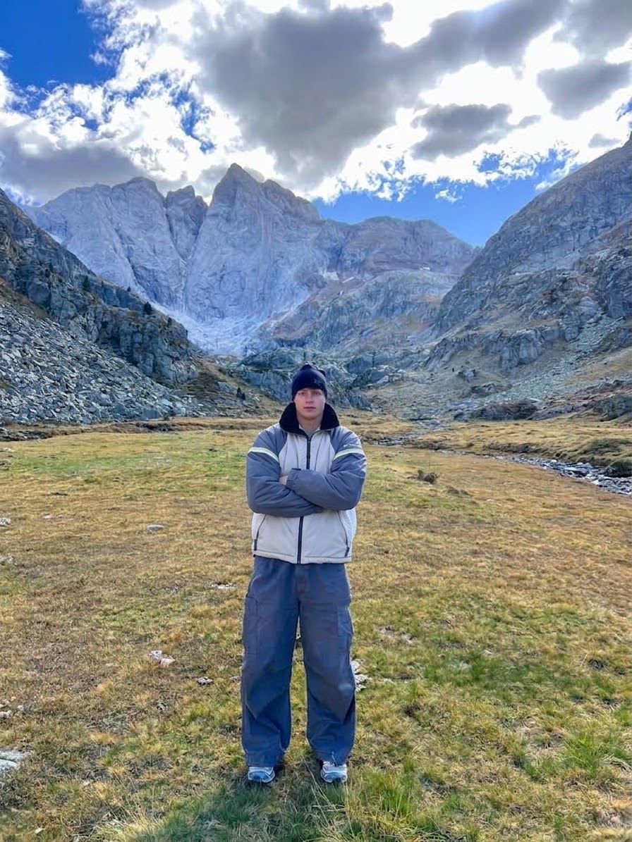 COLUMBIA MOUNTAIN OUTDOOR JACKET (M/L)