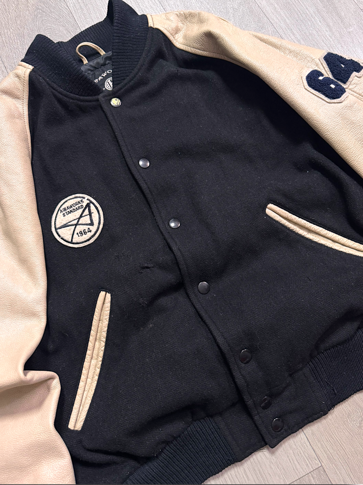 VARSITY VINTAGE LEATHER JACKET (S/M)
