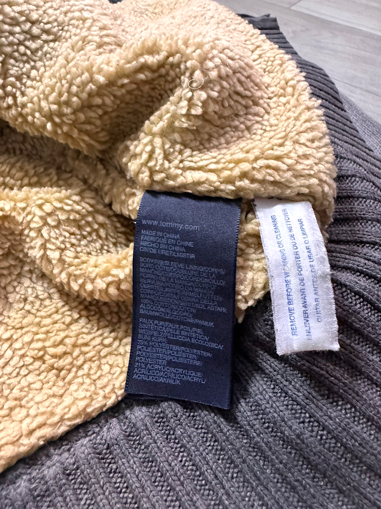 TOMMY HILFIGER LUXURY POLAR SWEATER FULL ZIP (L/XL)
