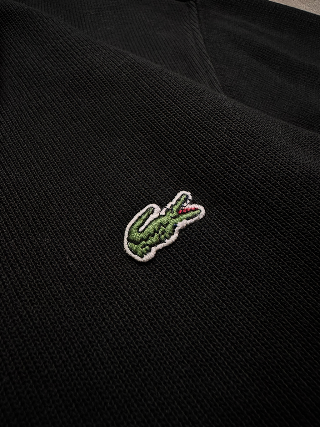 LACOSTE LUXURY QUARTER ZIP (M/L)