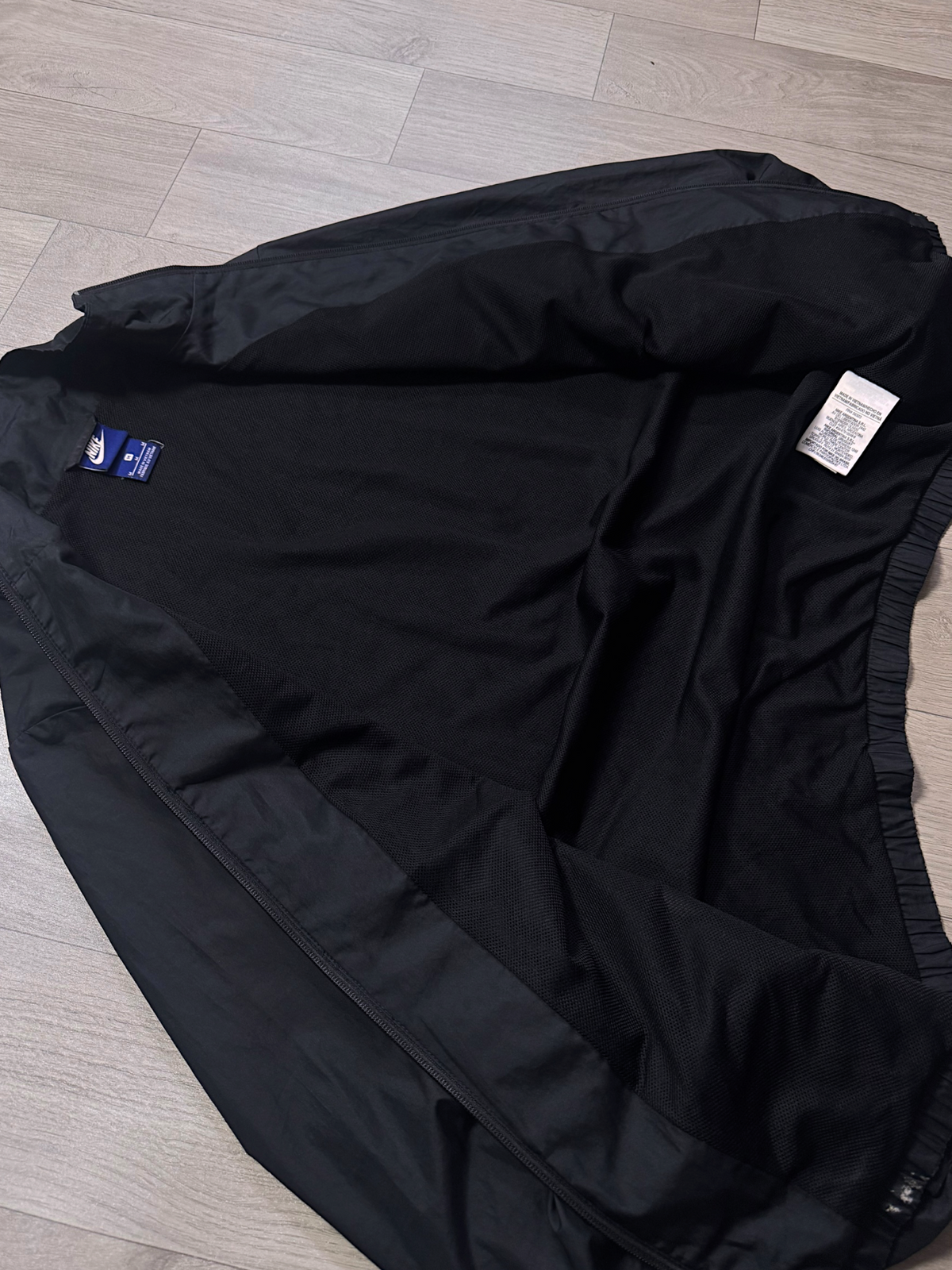 NIKE DARK TRACK JACKET (M/L)