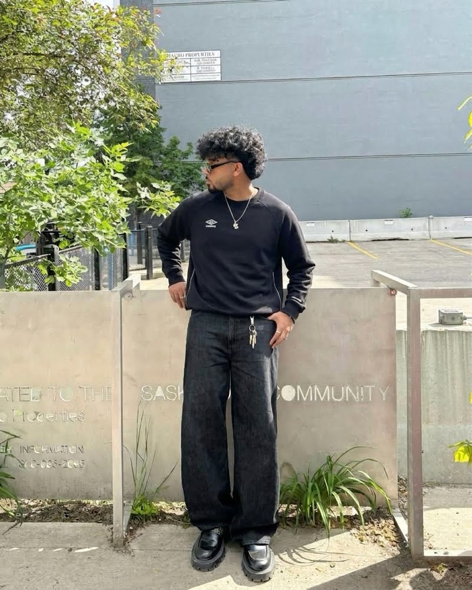 UMBRO BLACK CREWNECK (M)