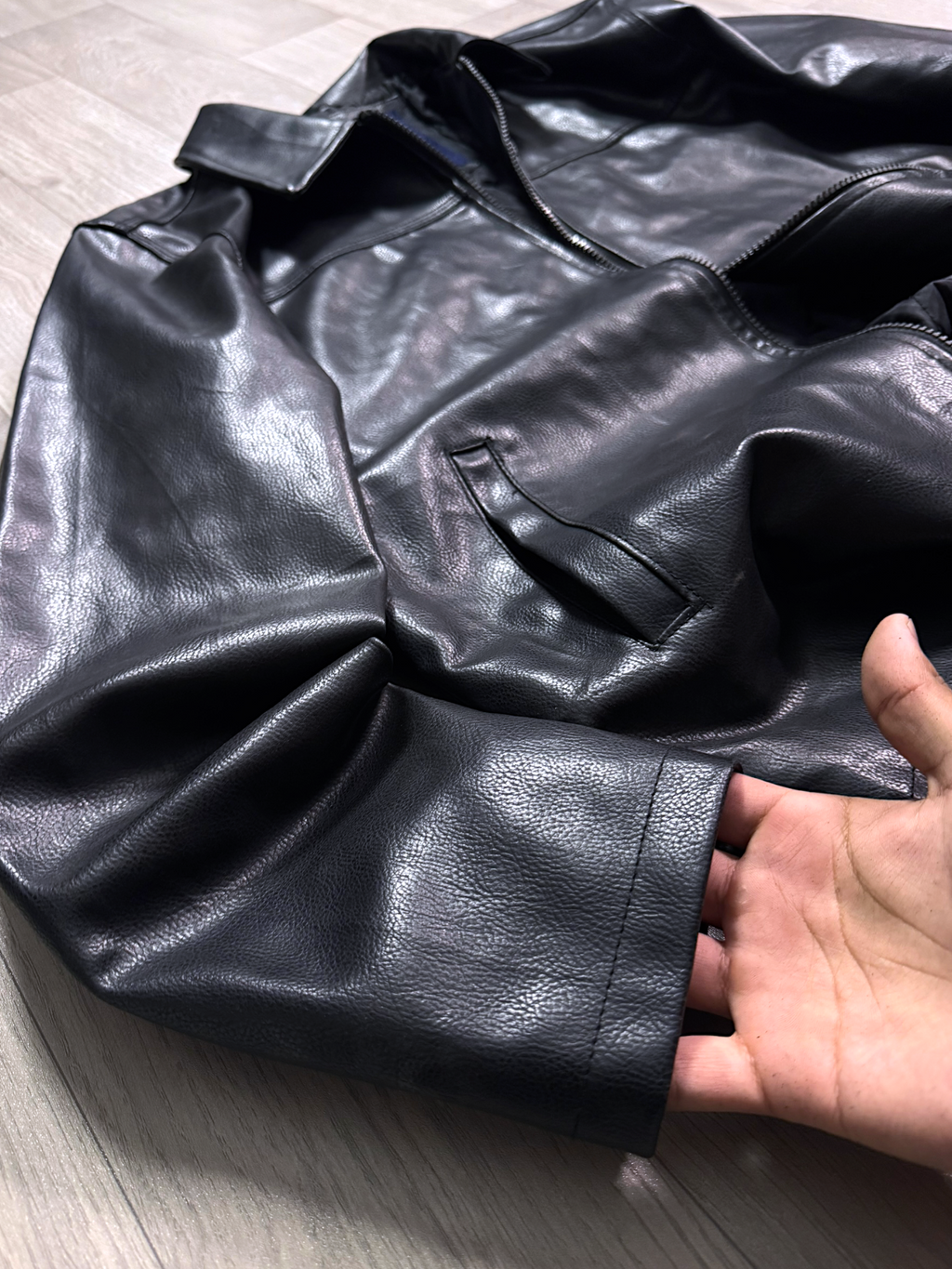 US POLO ASSN BLACK LEATHER JACKET (M/L)