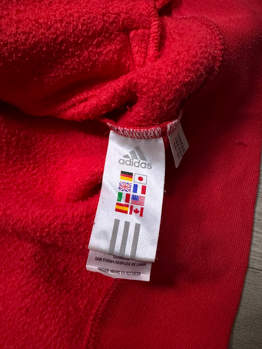 ADIDAS CLASSIC RED TRACK JACKET(L)