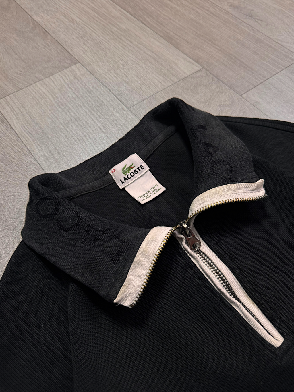 LACOSTE LUXURY QUARTER ZIP (M/L)