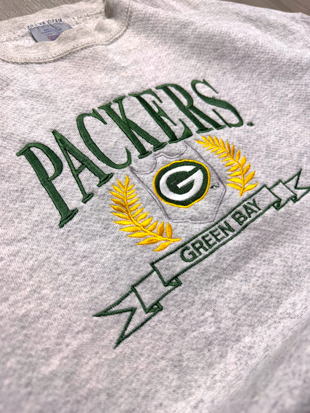 HEAVY WEIGHT TEAM PACKERS CREWNECK (M)