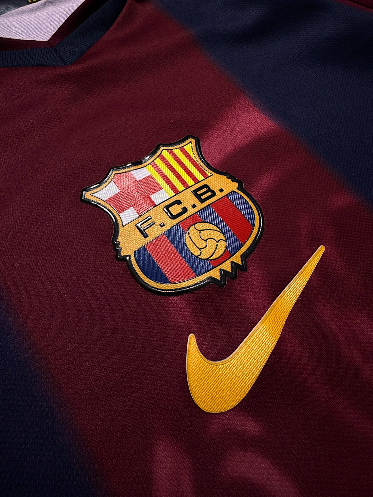 FC BARCELONA DARK VTG JERSEY(M)