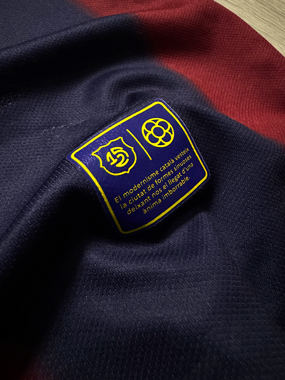 FC BARCELONA DARK VTG JERSEY(M)