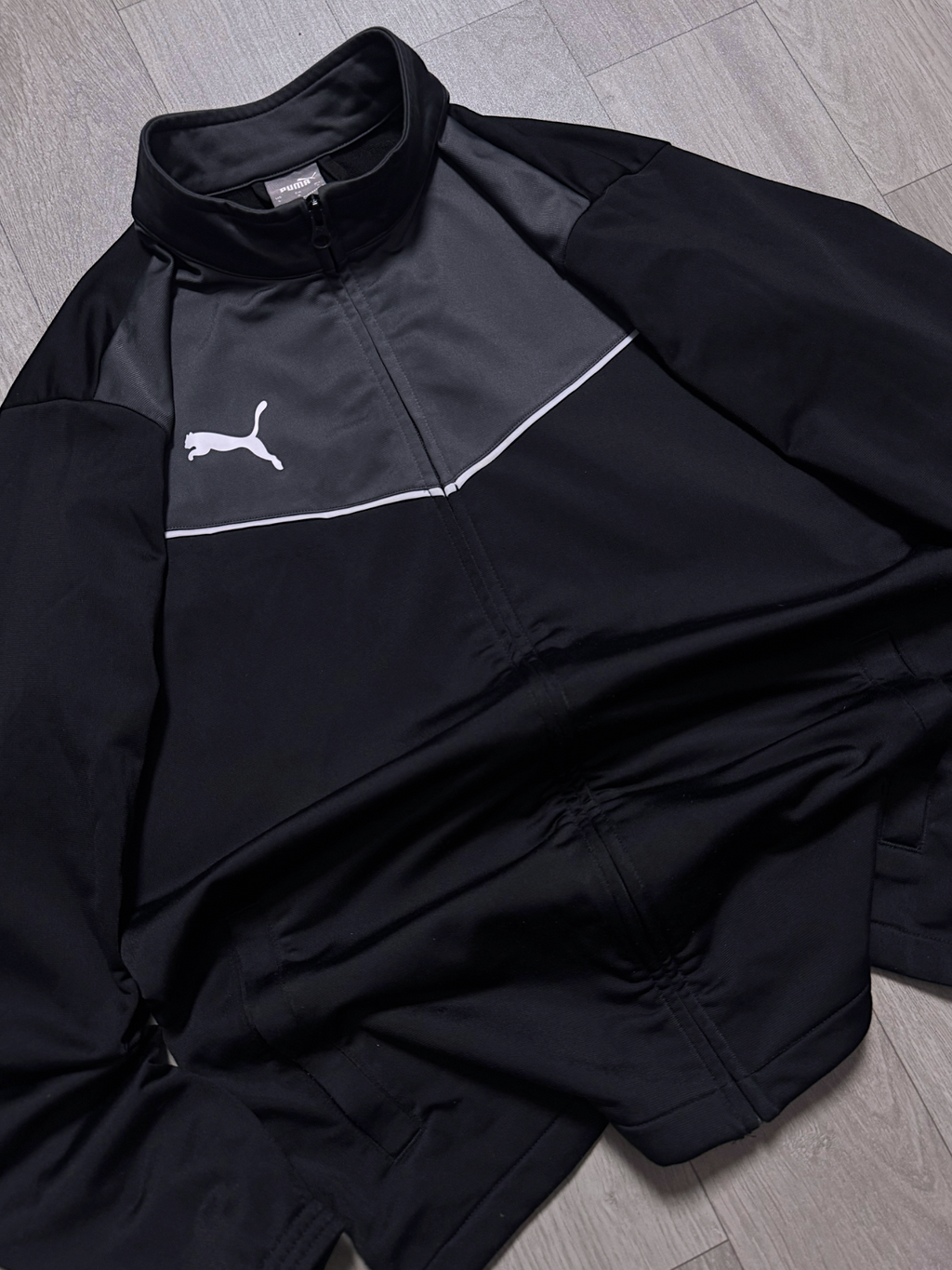 PUMA GRAY TRACK JACKET (L)