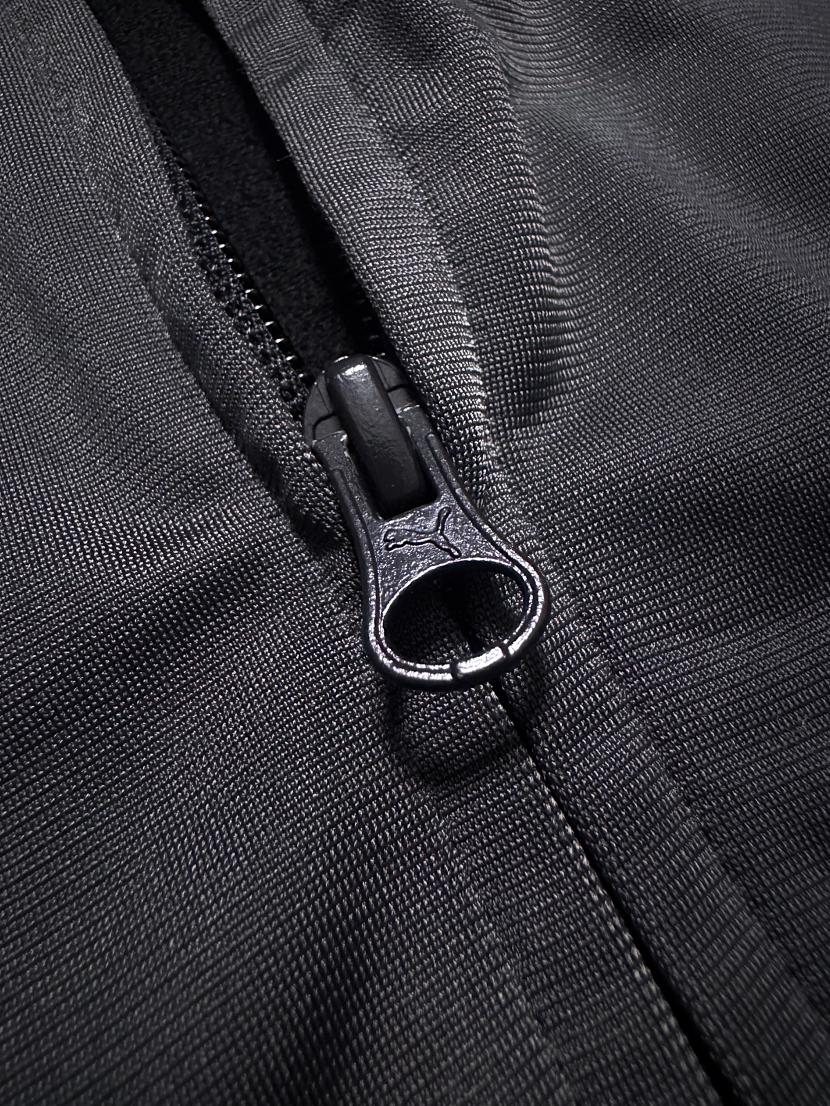 PUMA GRAY TRACK JACKET (L)