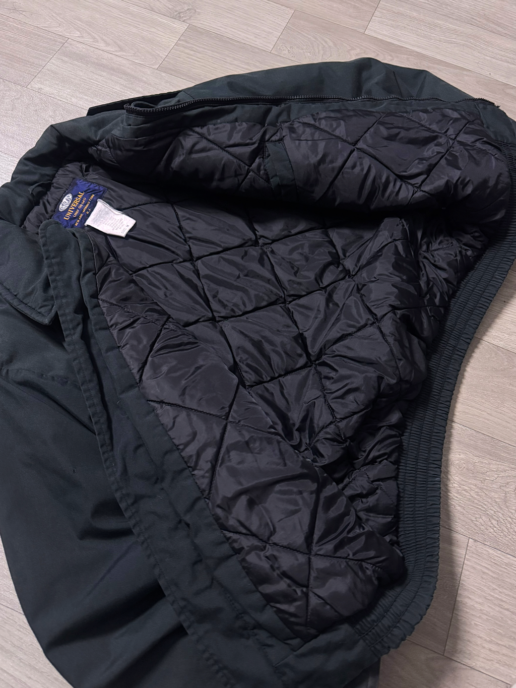 BOXY DARK WORKWEAR BOMBER JACKET (M)