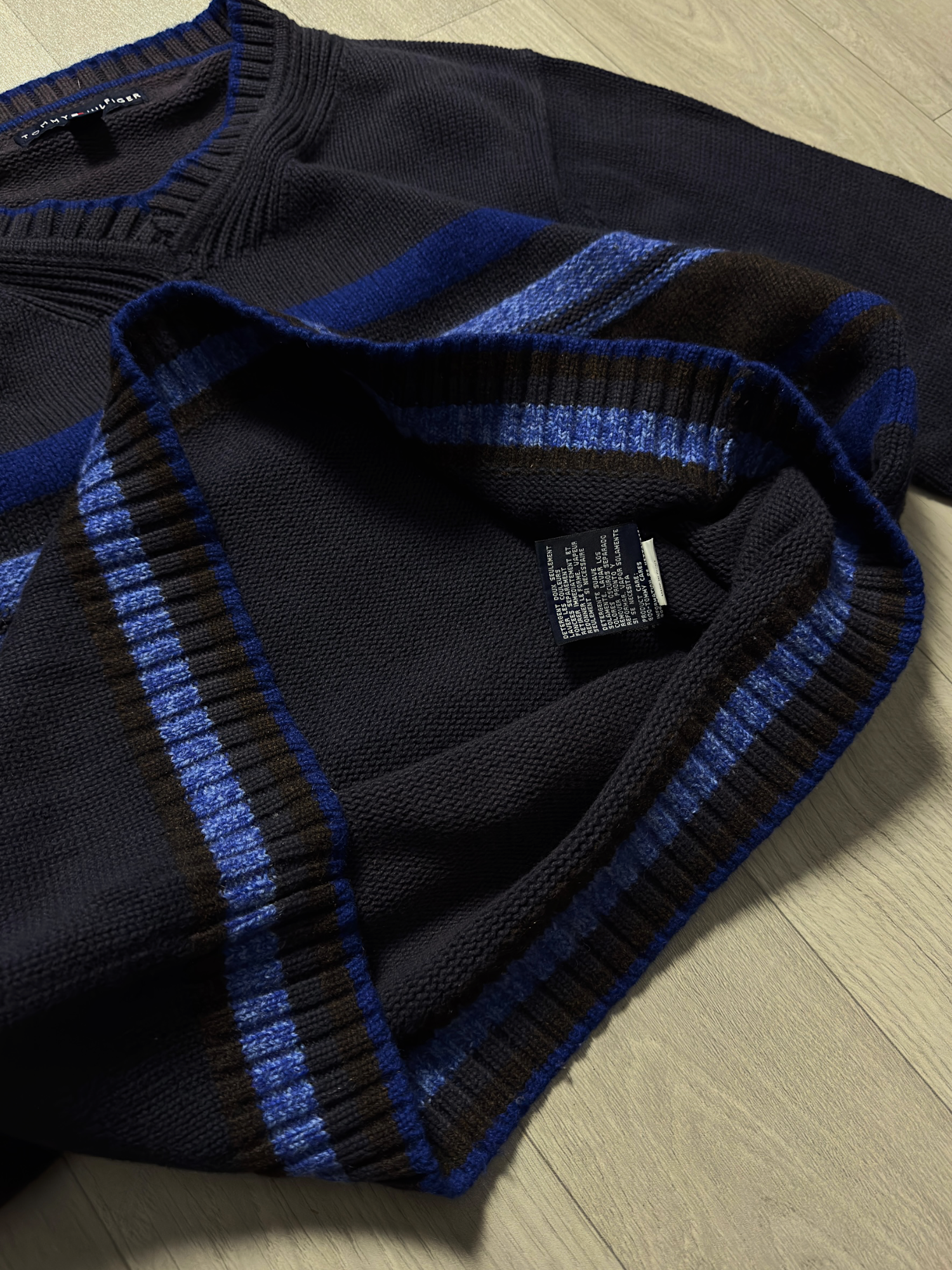 TOMMY HILFIGER VNTG FLEECE SWEATER