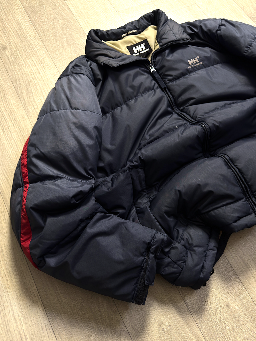HELLY HANSEN VTG PUFFER JACKET