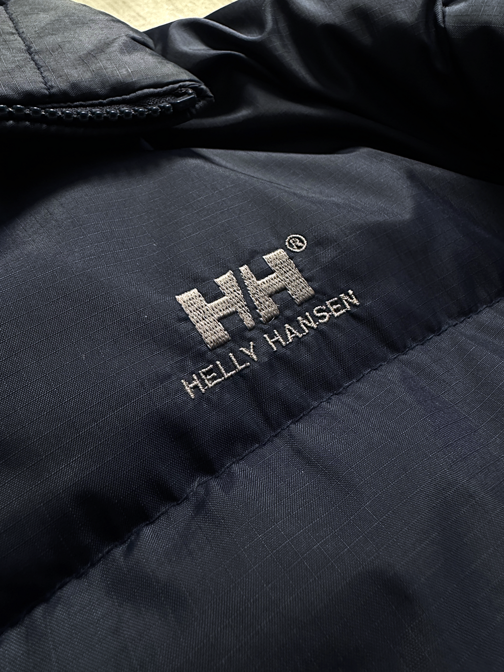 HELLY HANSEN VTG PUFFER JACKET