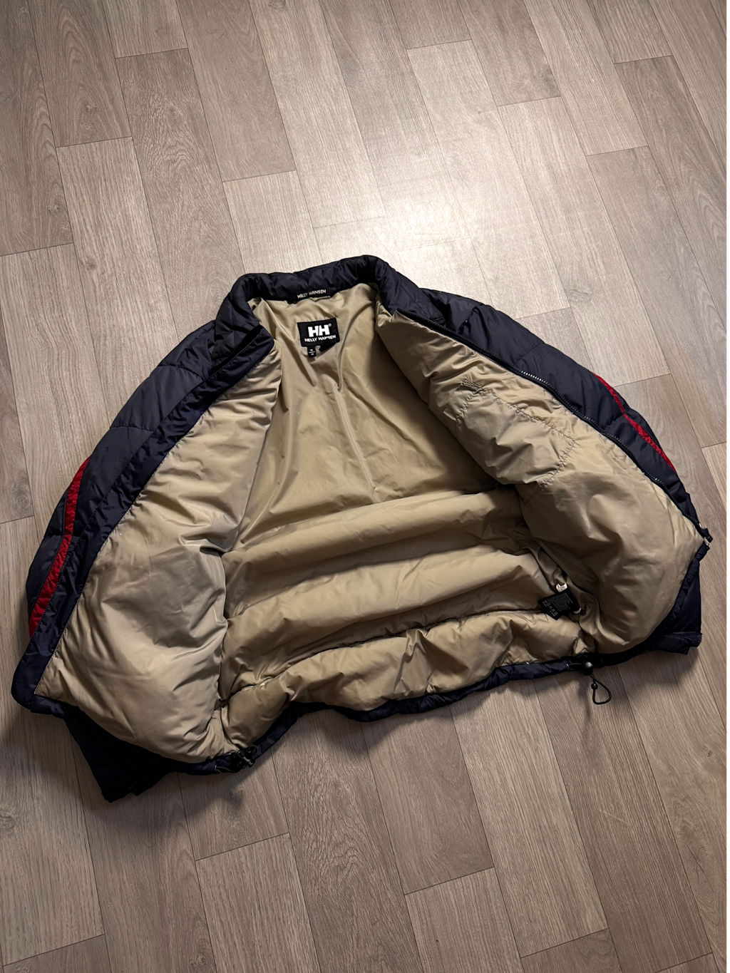 HELLY HANSEN VTG PUFFER JACKET