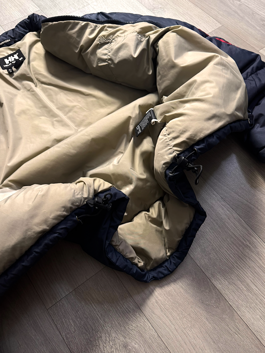 HELLY HANSEN VTG PUFFER JACKET