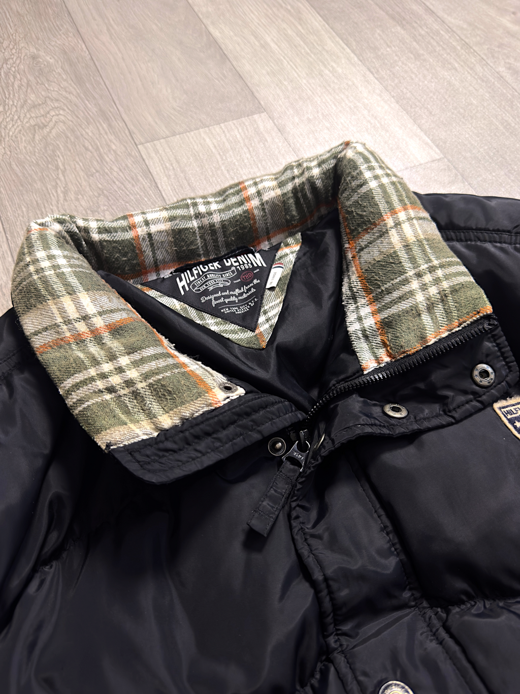 TOMMY HILFIGER LUXURY VTG BLACK PUFFER JACKET