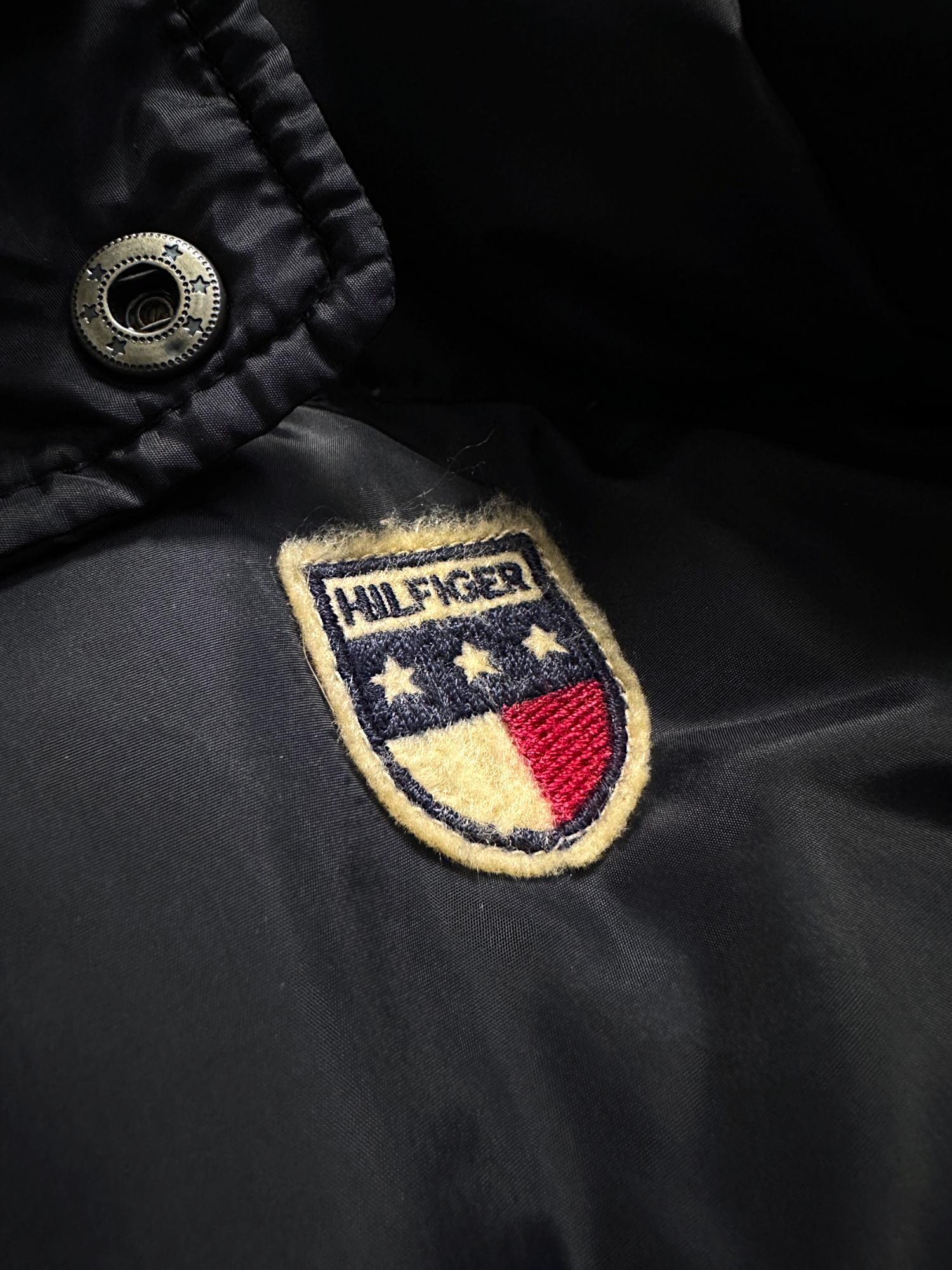 TOMMY HILFIGER LUXURY VTG BLACK PUFFER JACKET