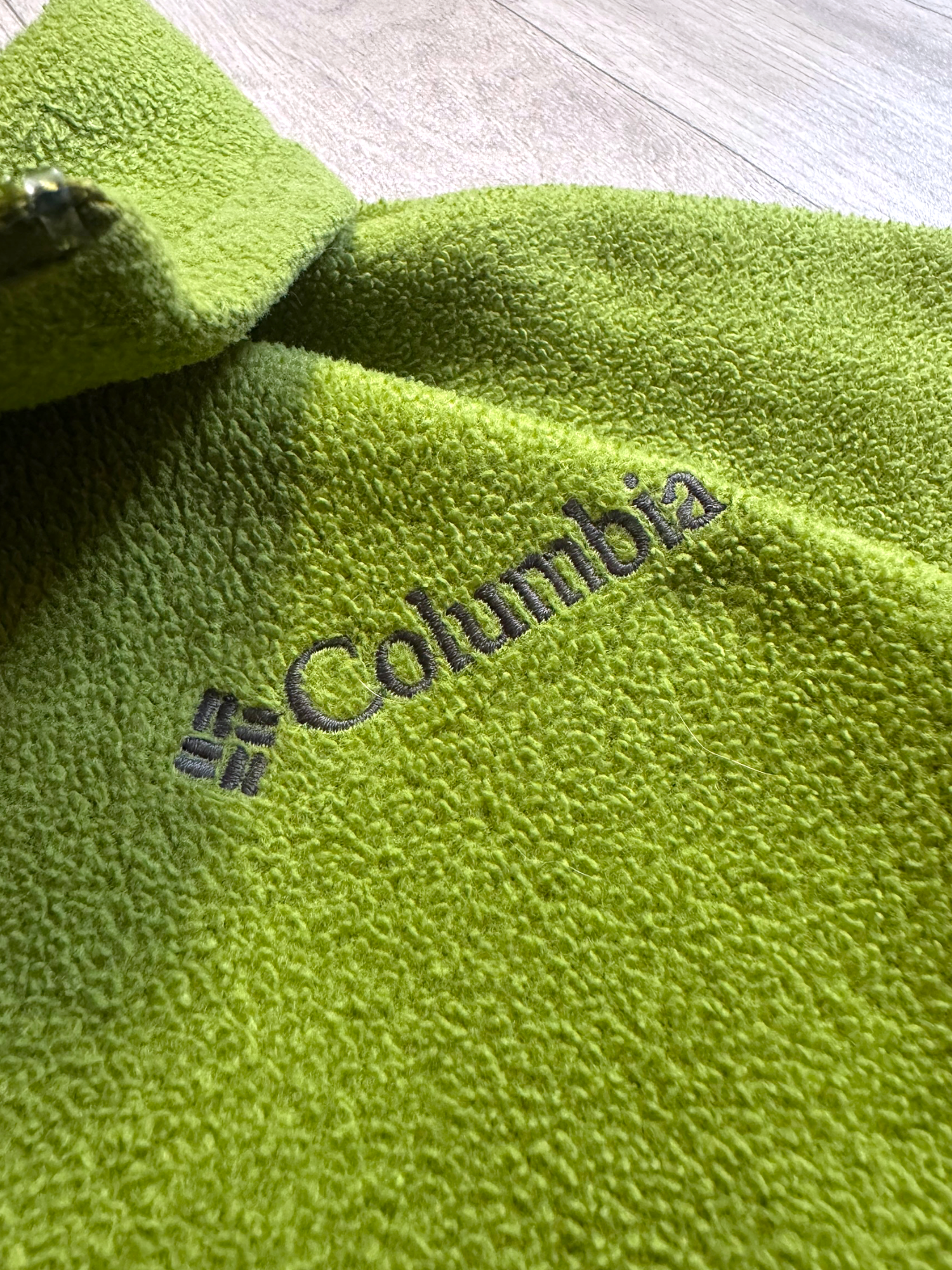 COLUMBIA GREEN FLEECE JACKET
