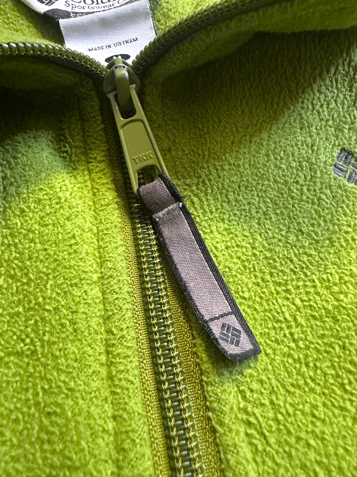 COLUMBIA GREEN FLEECE JACKET