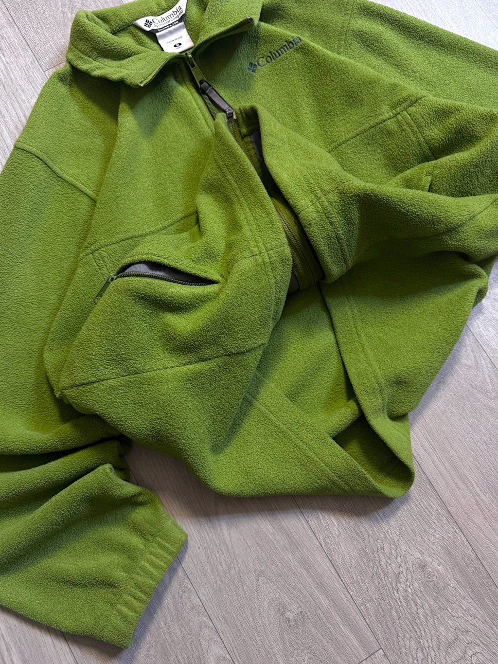 COLUMBIA GREEN FLEECE JACKET