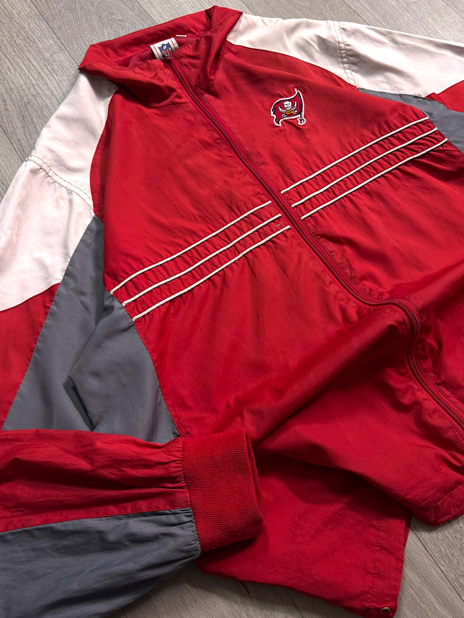 NFL TEAM PIRATES COLLECTION TRACK JACKET (L)
