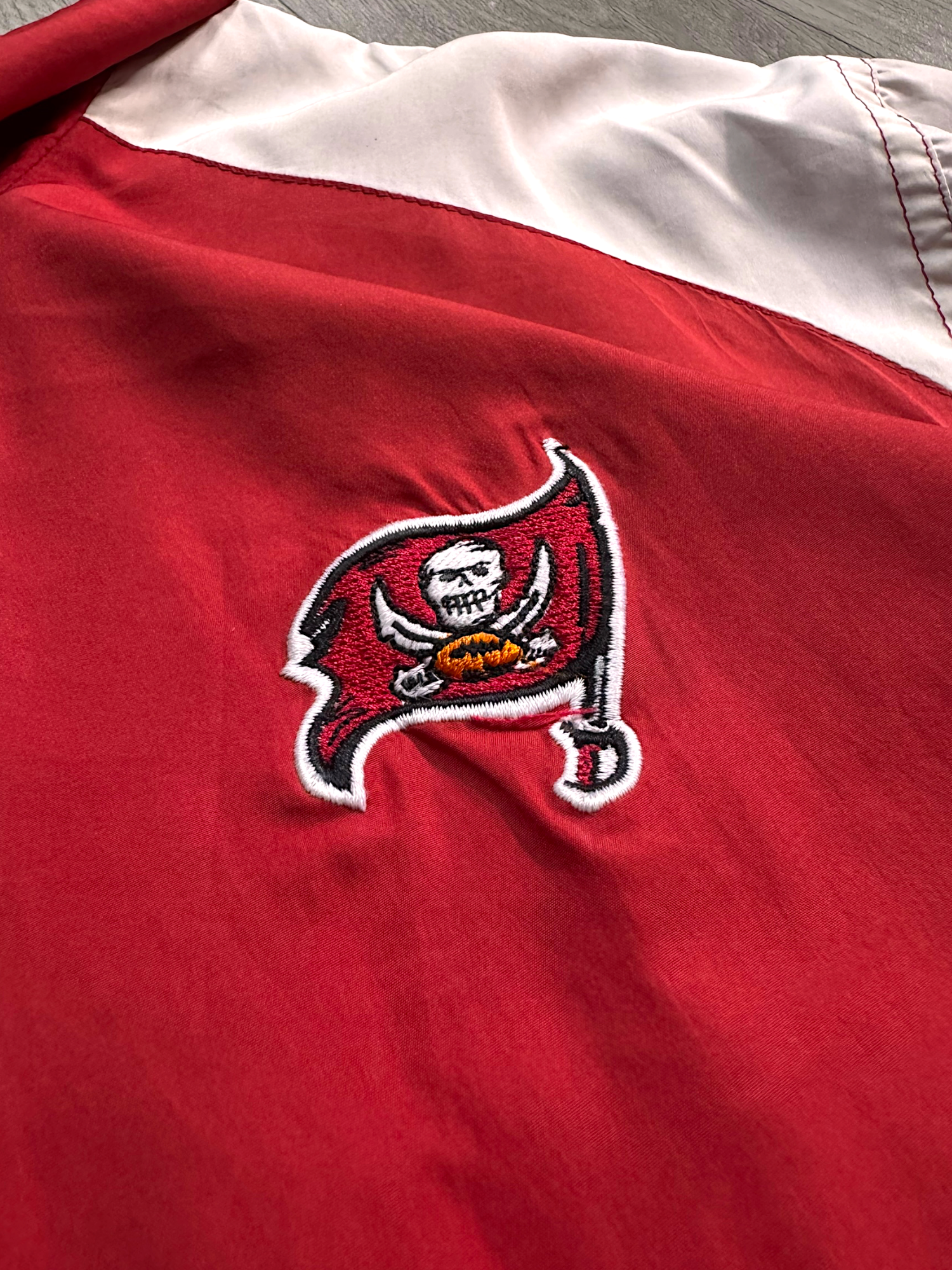 NFL TEAM PIRATES COLLECTION TRACK JACKET (L)