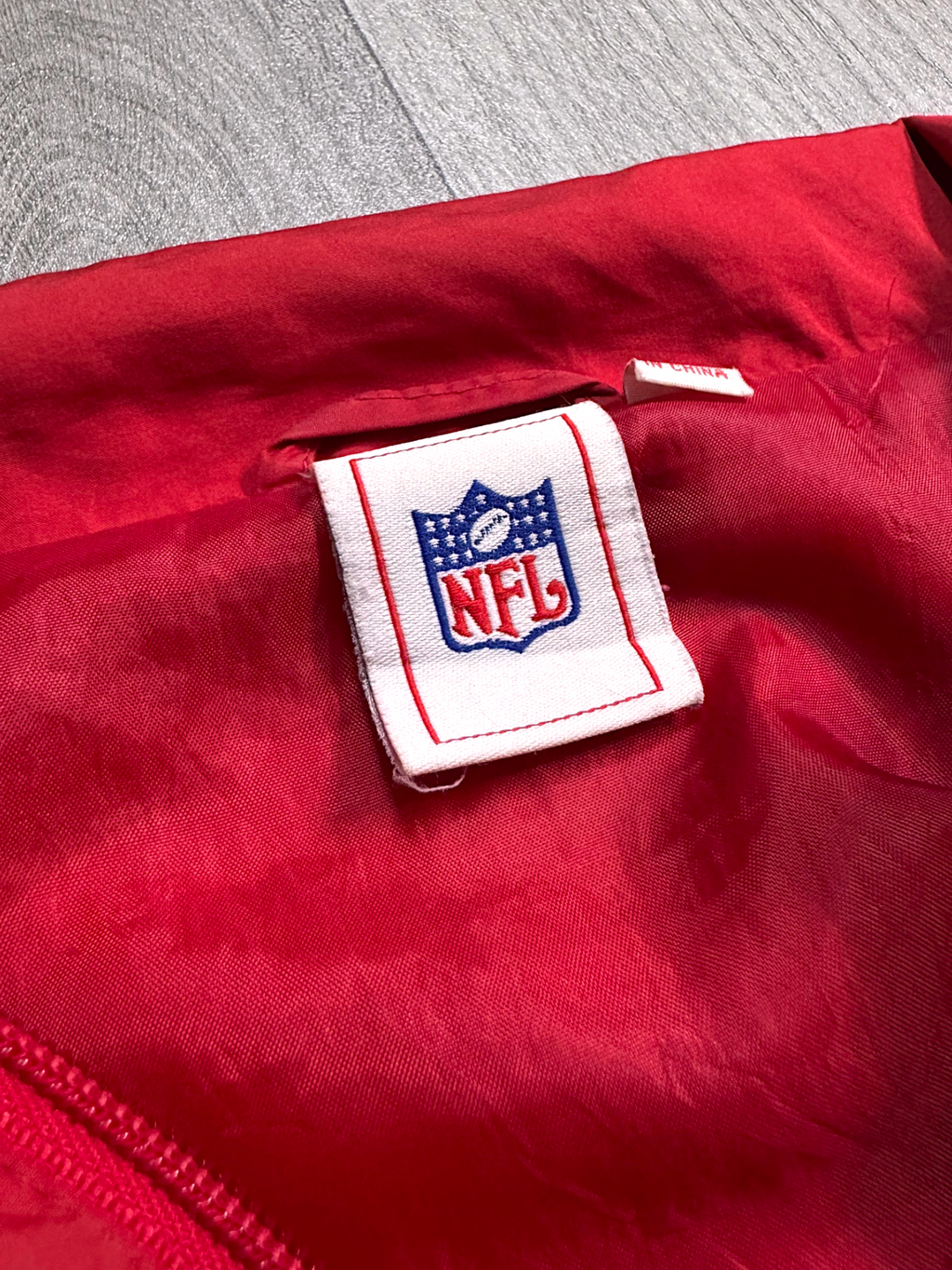 NFL TEAM PIRATES COLLECTION TRACK JACKET (L)
