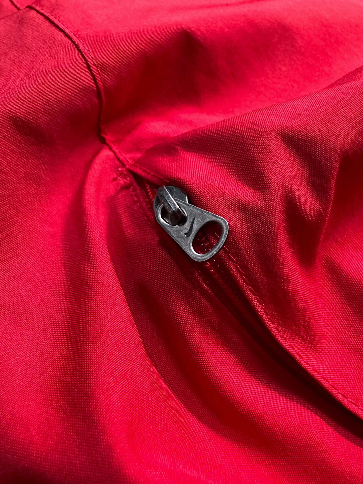 NIKE BIG LOGO RED TRACK JACKET (L)