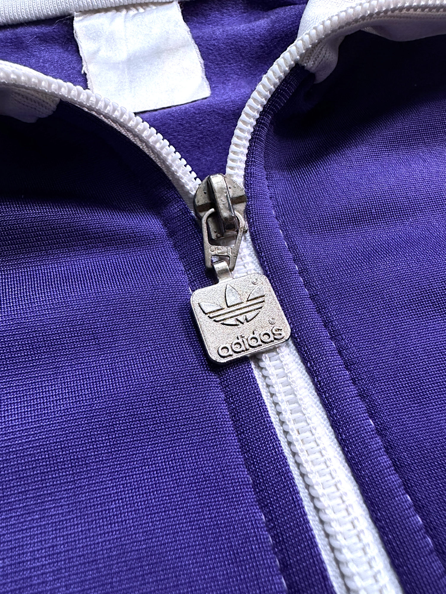 ADIDAS VTG LOGO TRACK JACKET (M/L)